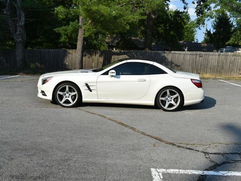 Used 2016 Mercedes-Benz SL 550 image 7
