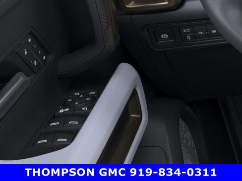 New 2025 GMC Hummer EV 3X w/ LPO, Dark Essentials Package image 22