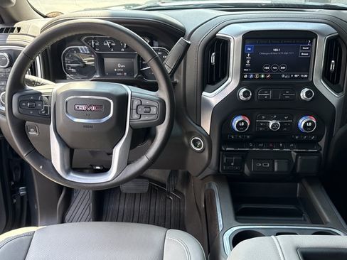 Used 2022 GMC Sierra 1500 SLT w/ SLT Premium Package AWD/4WD image 7