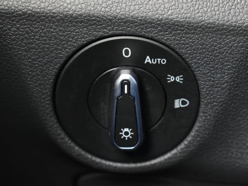 Used 2024 Volkswagen Jetta Sport image 18