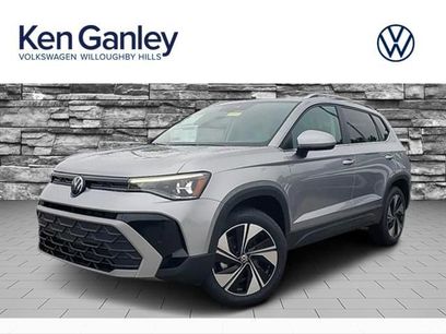 New 2025 Volkswagen Taos SE
