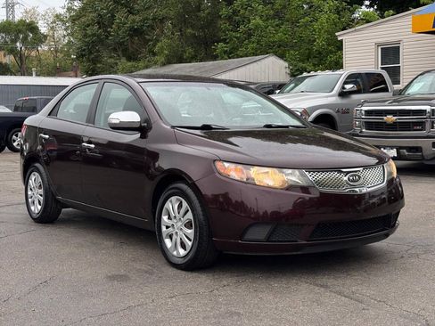 Used 2010 Kia Forte EX FWD image 2