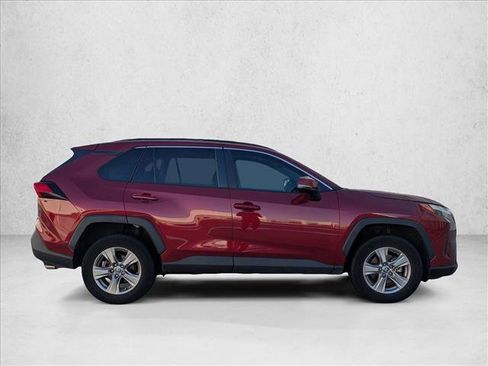 Certified 2022 Toyota RAV4 XLE image 4