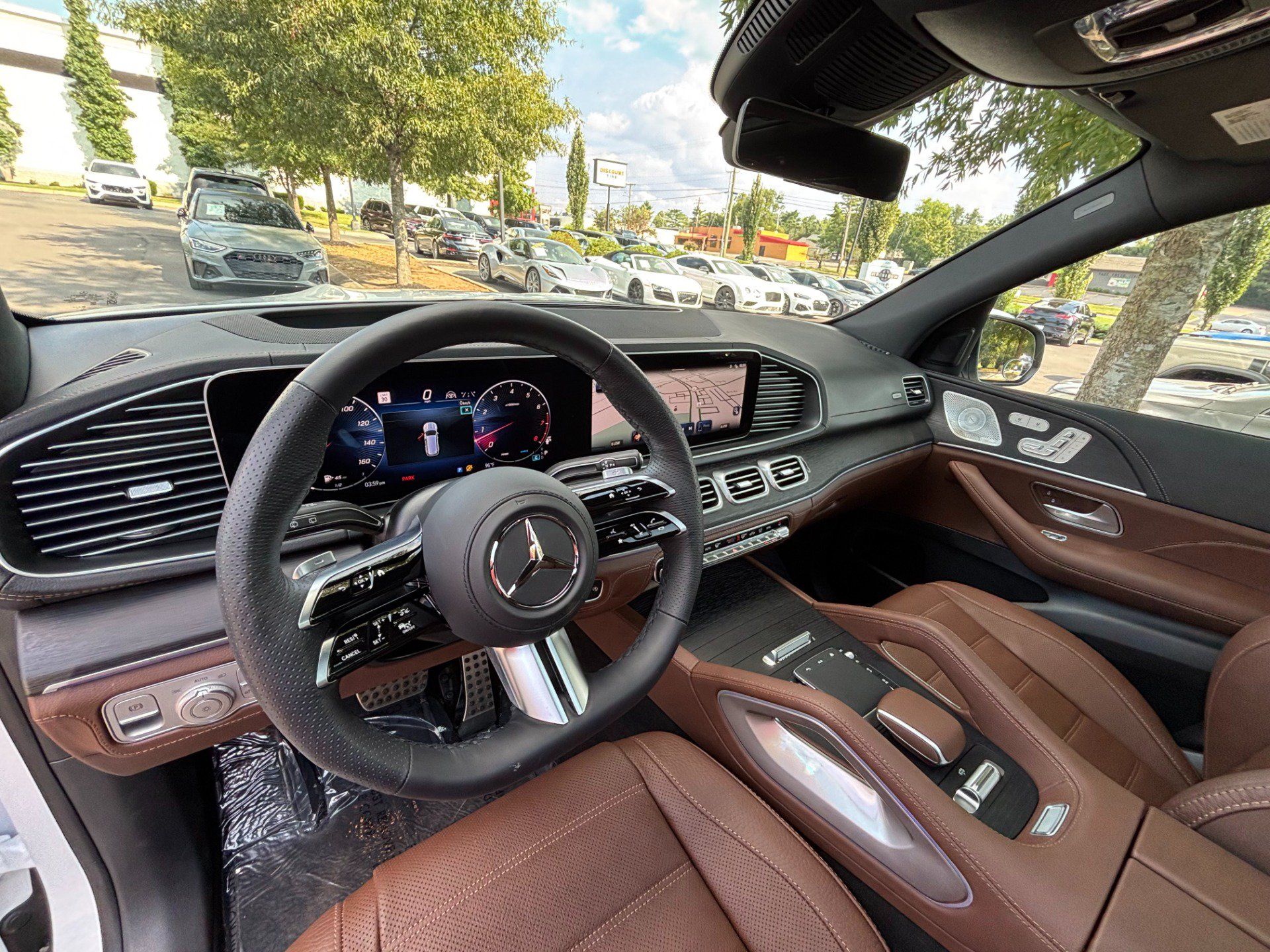 Used 2026 Mercedes-Benz GLS 580 4MATIC image 11