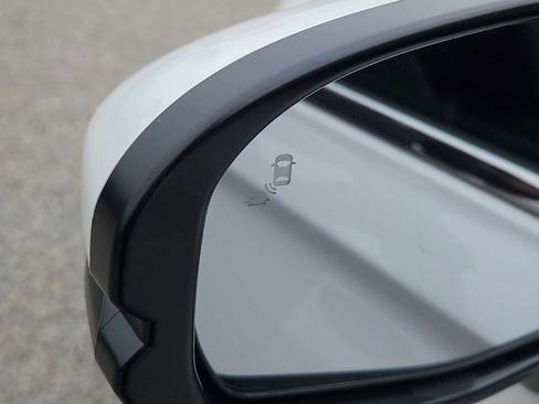 Used 2024 Honda CR-V EX-L image 12