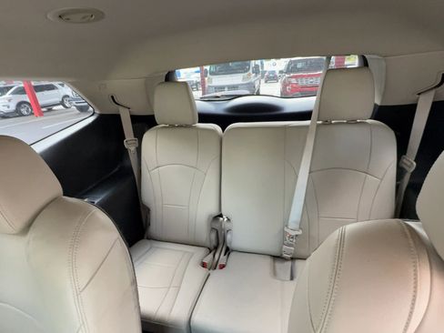 Used 2019 Buick Enclave Essence FWD image 20