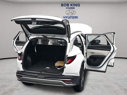 Certified 2025 Hyundai Tucson SEL image 24