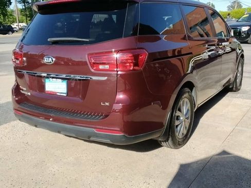 Used 2020 Kia Sedona LX FWD image 4