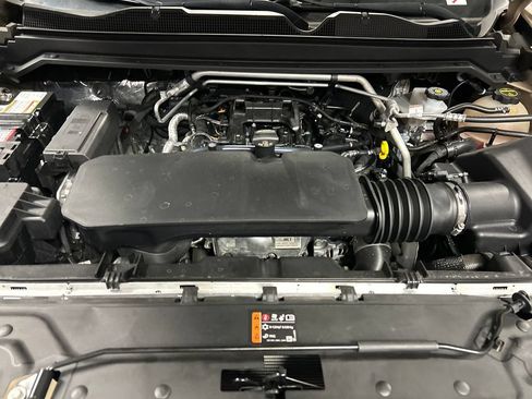 Used 2024 Chevrolet Colorado W/T RWD image 24