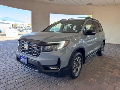 Used 2022 Honda Passport TrailSport image 1
