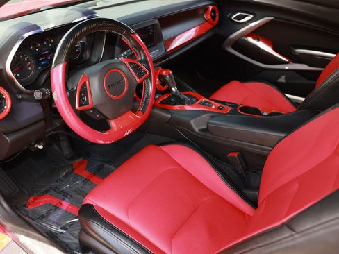 Used 2022 Chevrolet Camaro LT RWD image 6