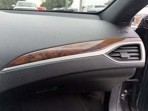 Used 2019 Lincoln MKZ Reserve image 9