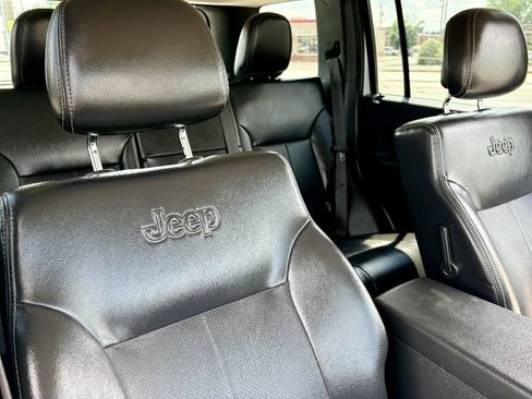 Used 2012 Jeep Liberty Sport AWD/4WD image 30