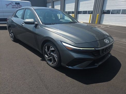 Used 2024 Hyundai Elantra Limited FWD image 1