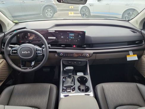 New 2026 Kia Carnival SX FWD image 18