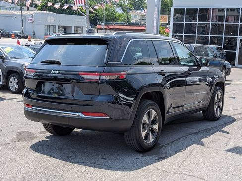Used 2023 Jeep Grand Cherokee 4WD 4xe image 6