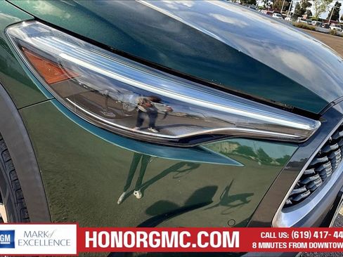 Used 2022 Toyota Corolla Cross XLE w/ Convenience Package image 29