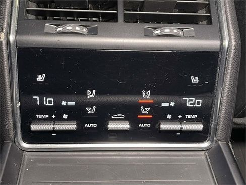 Used 2023 Porsche Panamera 4 Platinum Edition image 25