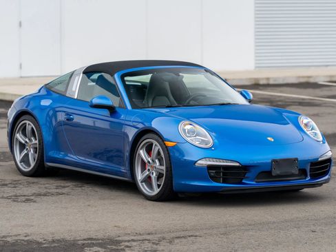 Used 2015 Porsche 911 Targa 4S image 42