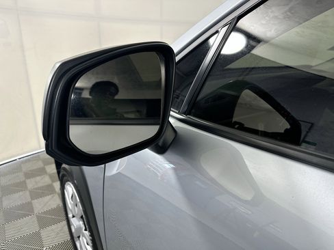 Certified 2024 Toyota Corolla Cross L image 10