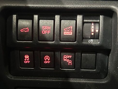 Used 2020 Subaru Forester Limited AWD/4WD image 59