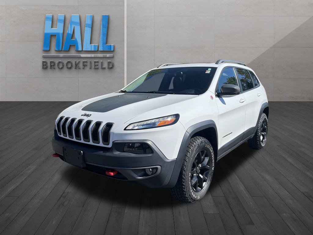 Used 2017 Jeep Cherokee Trailhawk AWD/4WD image 1