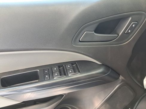 Used 2016 GMC Canyon 2WD Crew Cab w/ Convenience Package image 30