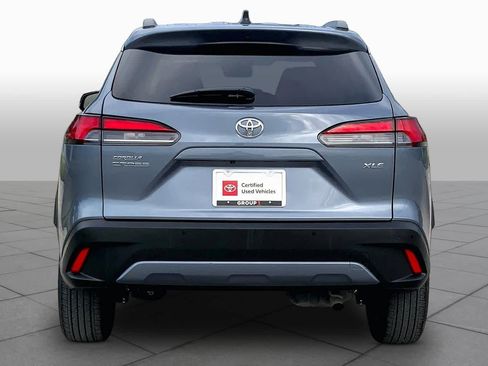 Used 2026 Toyota Corolla Cross XLE FWD image 5