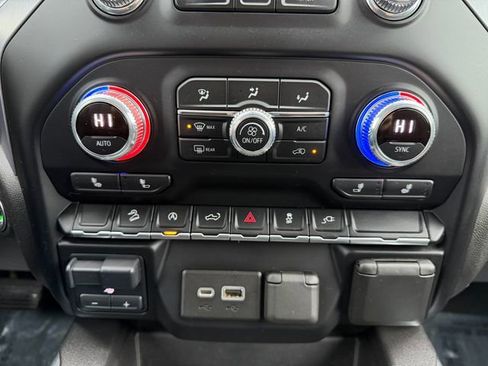 Used 2021 GMC Sierra 1500 Elevation image 24