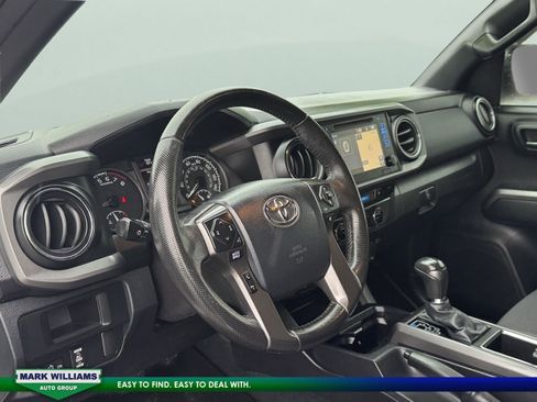 Used 2016 Toyota Tacoma 4x4 Double Cab image 13