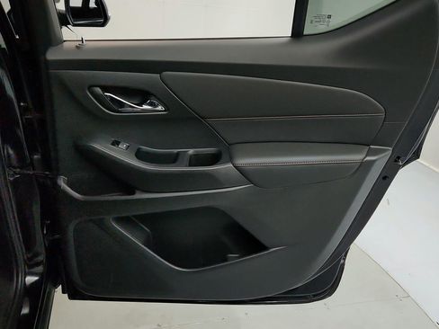 Used 2023 Chevrolet Traverse RS FWD image 26