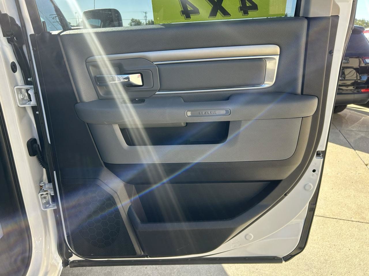 Used 2017 RAM 1500 Big Horn AWD/4WD image 17