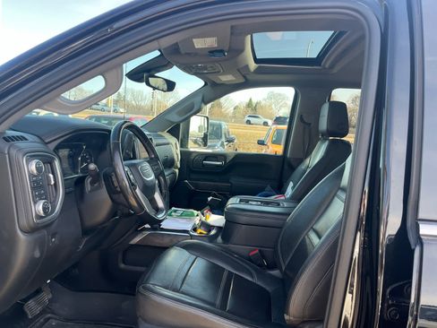 Used 2021 GMC Sierra 3500 Denali w/ Denali Ultimate Package AWD/4WD image 8