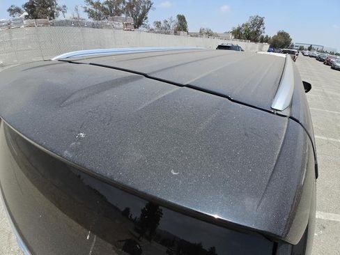 Used 2024 Chevrolet Suburban LT RWD image 21