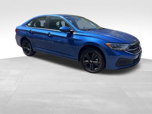 Used 2023 Volkswagen Jetta SE FWD image 11