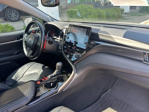 Used 2022 Toyota Camry XSE FWD image 30