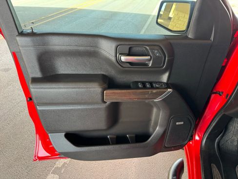 Used 2019 Chevrolet Silverado 1500 LT Trail Boss image 12