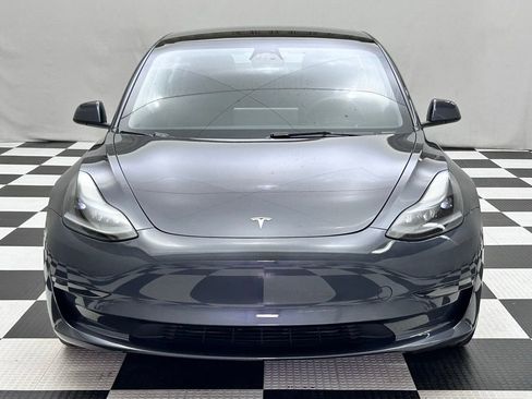 Used 2023 Tesla Model 3 Standard Range image 3