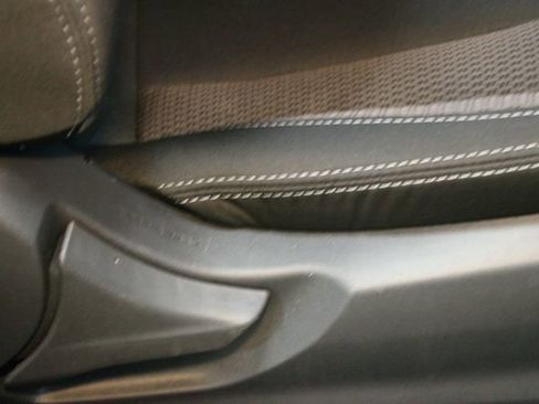 Used 2025 Subaru Outback Premium w/ Popular Package #1A image 12