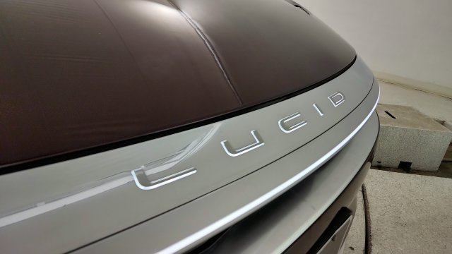Used 2024 Lucid Air Pure RWD image 30