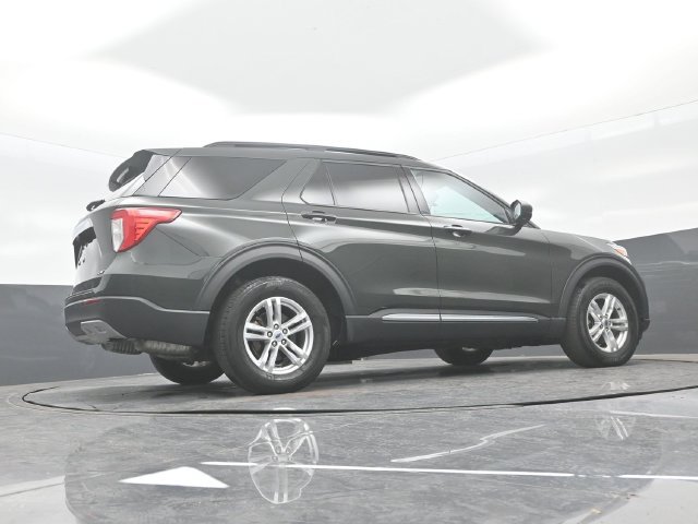 Certified 2023 Ford Explorer XLT w/ Equipment Group 202A AWD/4WD image 23