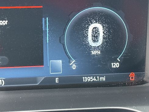 Used 2023 Ford F150 Lightning Platinum image 29