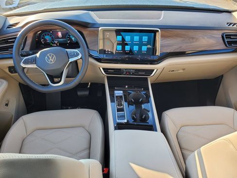 New 2026 Volkswagen Atlas SE FWD image 6