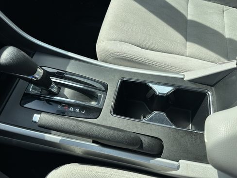 Used 2014 Honda Accord EX image 16