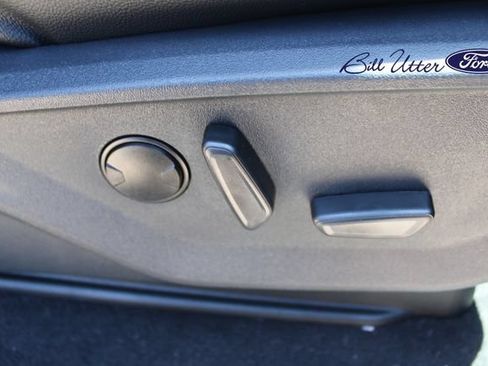 New 2026 Ford F250 Lariat w/ Black Appearance Package AWD/4WD image 8
