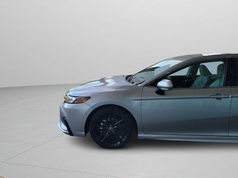 Used 2024 Toyota Camry XSE image 29