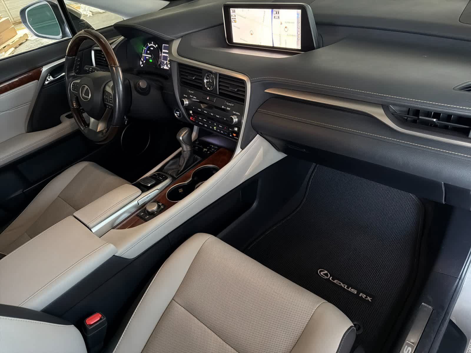 Used 2019 Lexus RX 450hL Premium w/ Premium Package AWD/4WD image 17