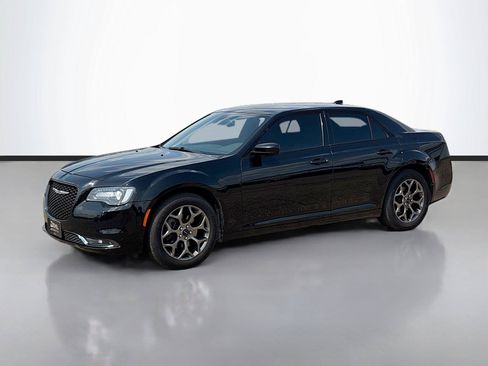 Used 2015 Chrysler 300 S AWD/4WD image 4