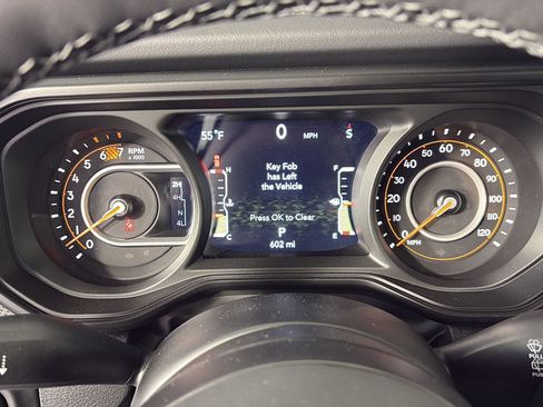 Used 2026 Jeep Wrangler Unlimited Rubicon w/ Steel Bumper Group image 39