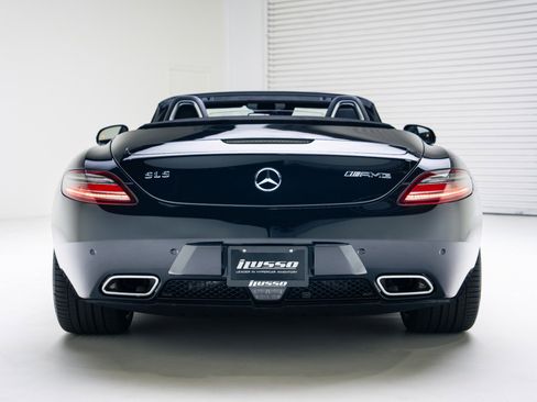 Used 2012 Mercedes-Benz SLS AMG image 6